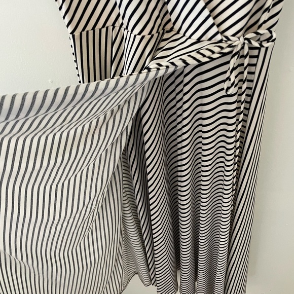 H&M wrap dress - Picture 5 of 6